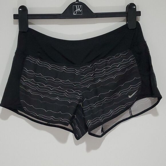 NIKE black Dri-fit athletic shorts - Picture 1 of 8